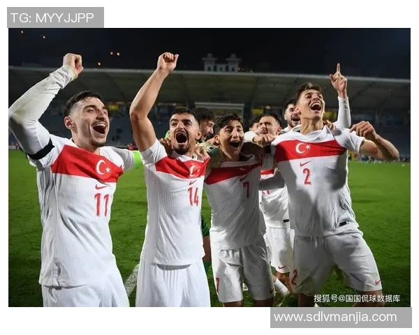 乌克兰与土耳其世预赛激战在即球迷期待精彩对决与历史交锋 乌克兰与土耳其世预赛激战在即球迷期待精彩对决与历史交锋